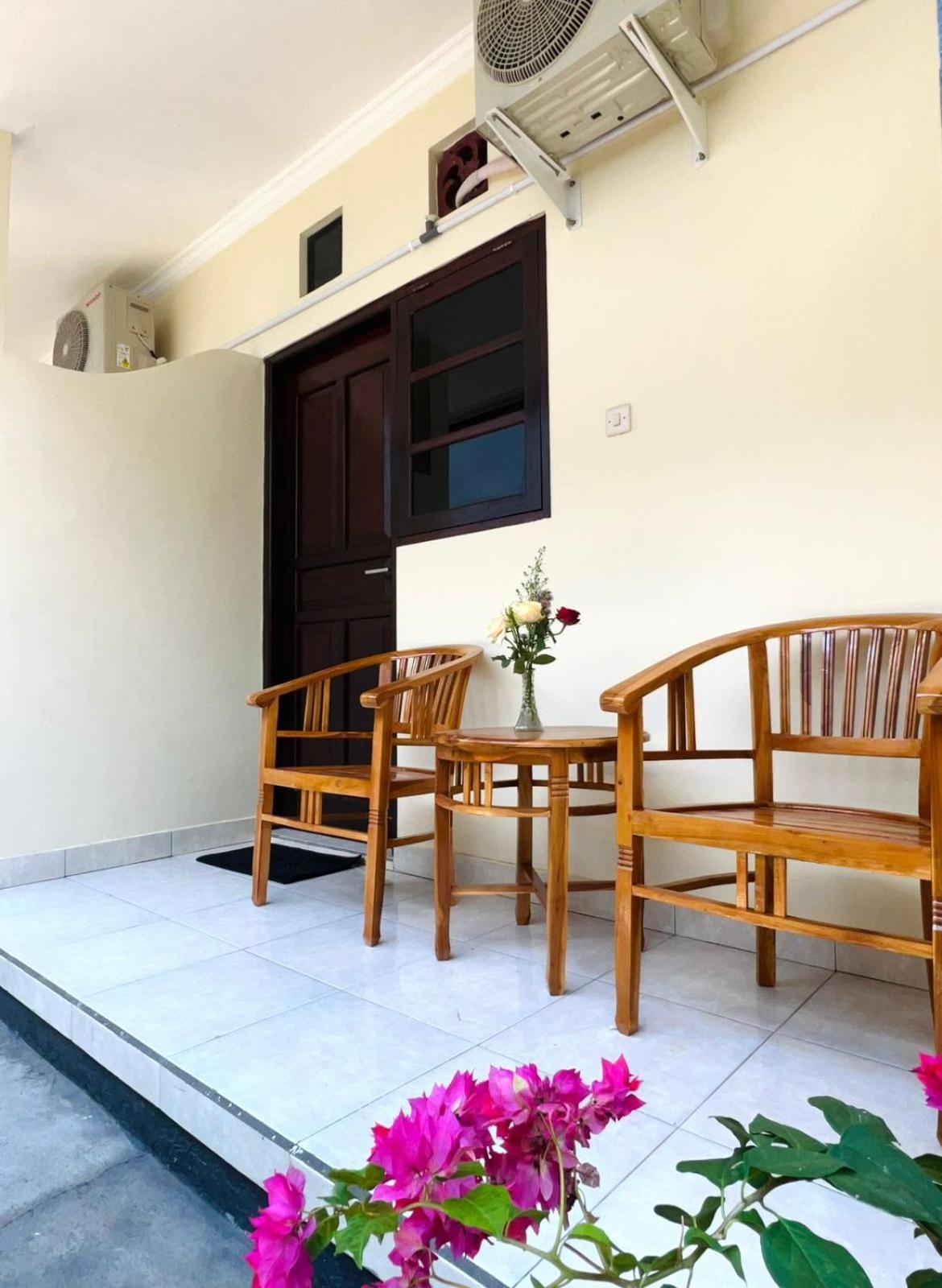 Zigiz Lovina Hostel Екстериор снимка
